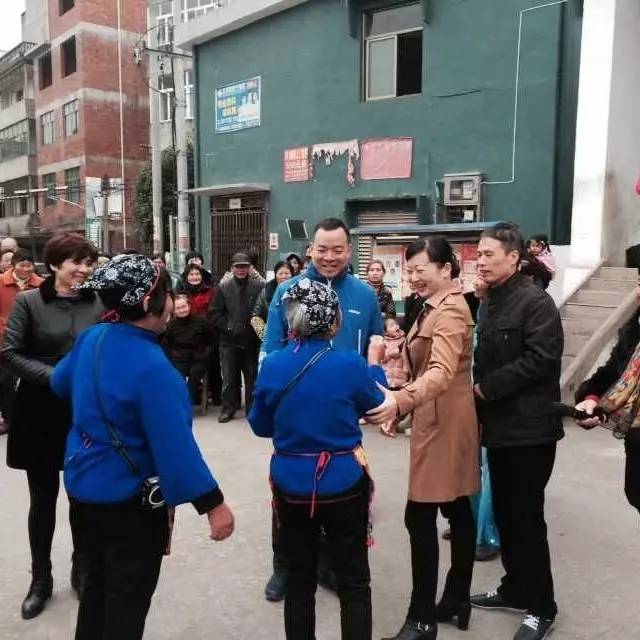 永康市副市长陈慧瑛对"五个百"文化惠民推进工程进行